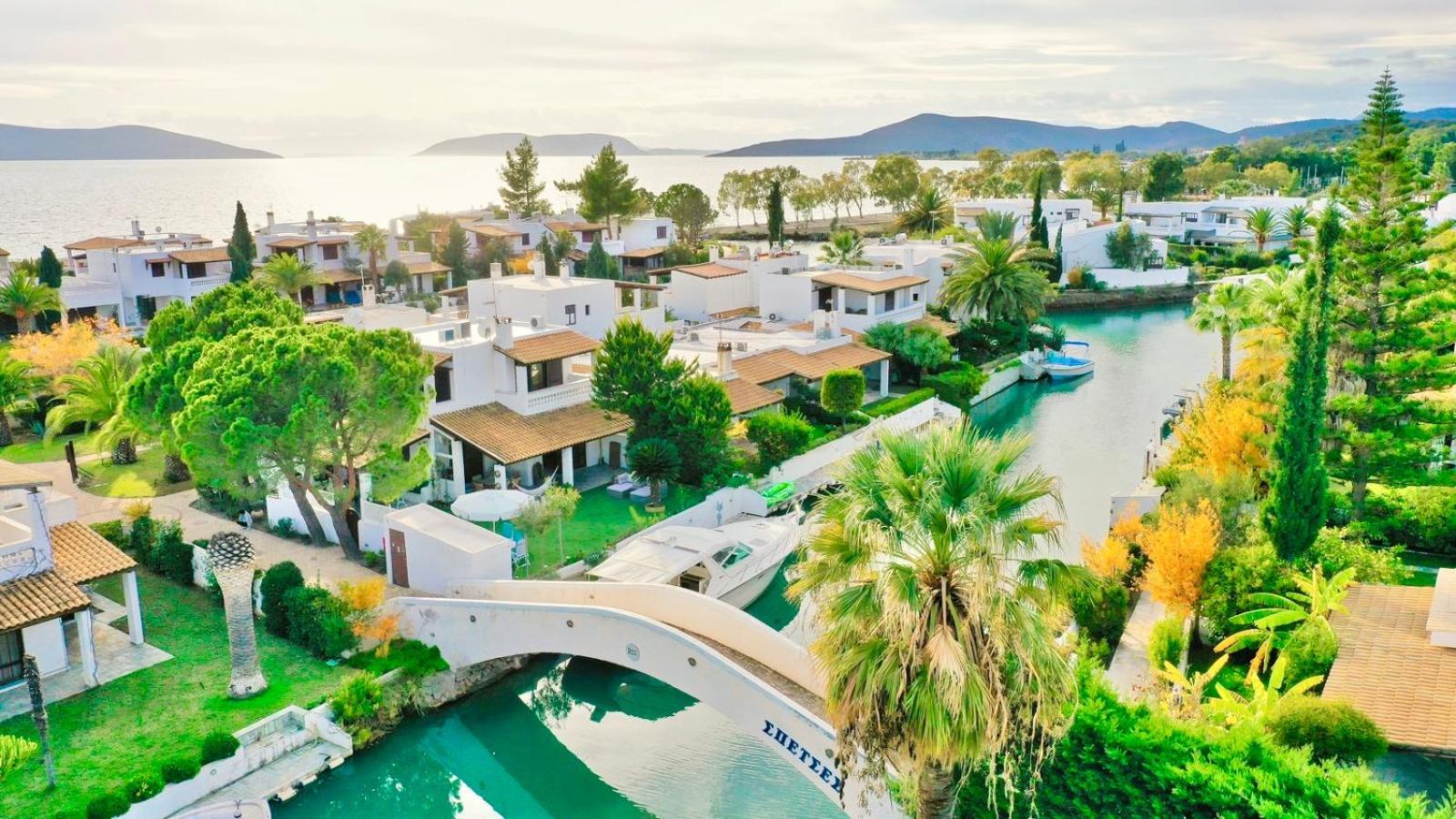 Plépi Villasonboard Dock Villa 3 Bed, 3 Bath, Canal, Greek Venice Porto Hydra מראה חיצוני תמונה